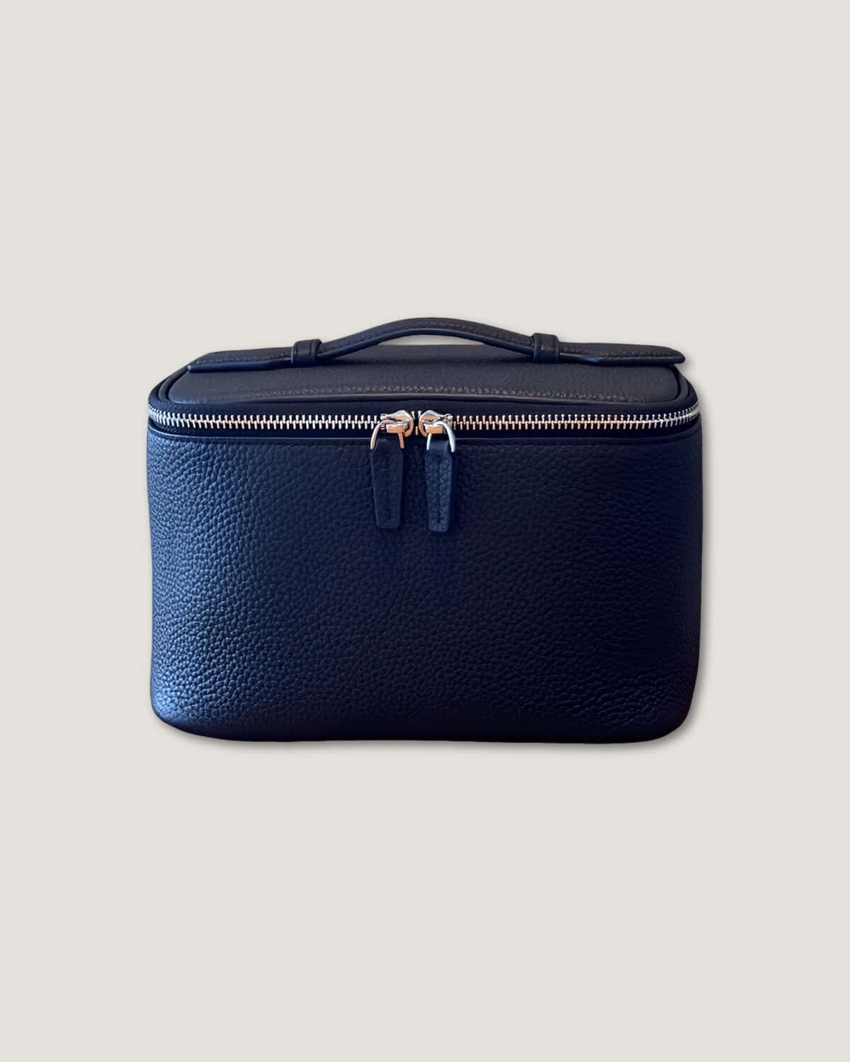 新品未使用　meer. VANITY LEATHER BAG 牛革 ブラック Medium Leather Vanity Bag - Mivael