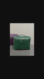 Medium Train Case