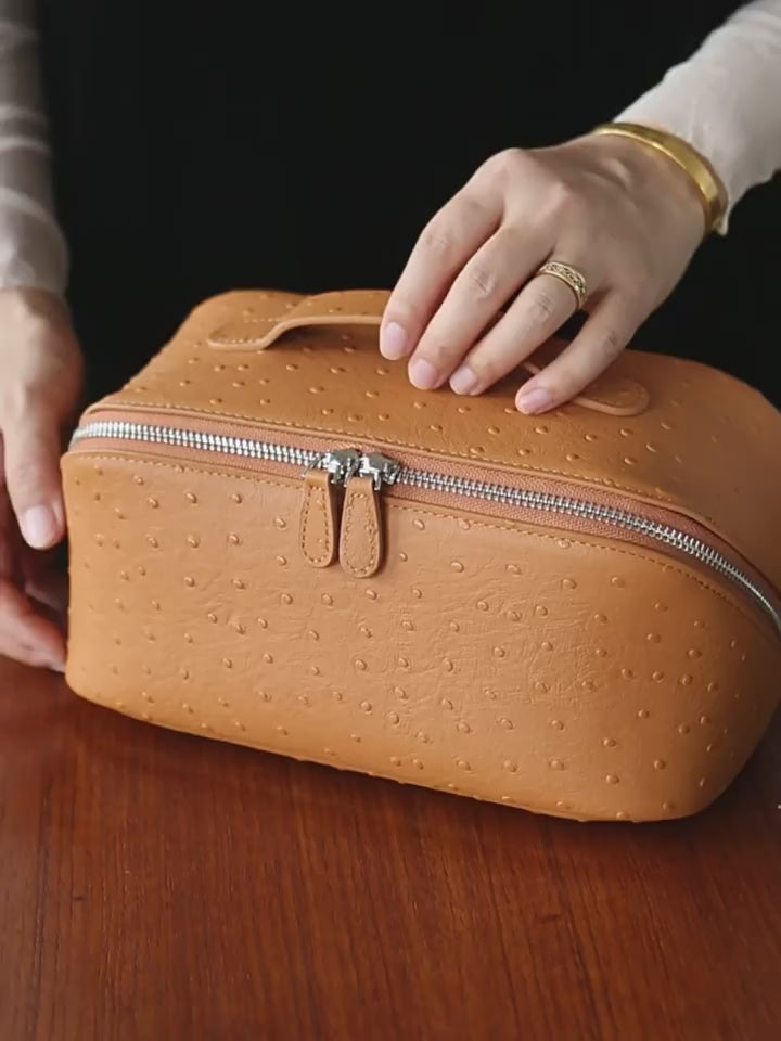 LayFlat Vanity Bag