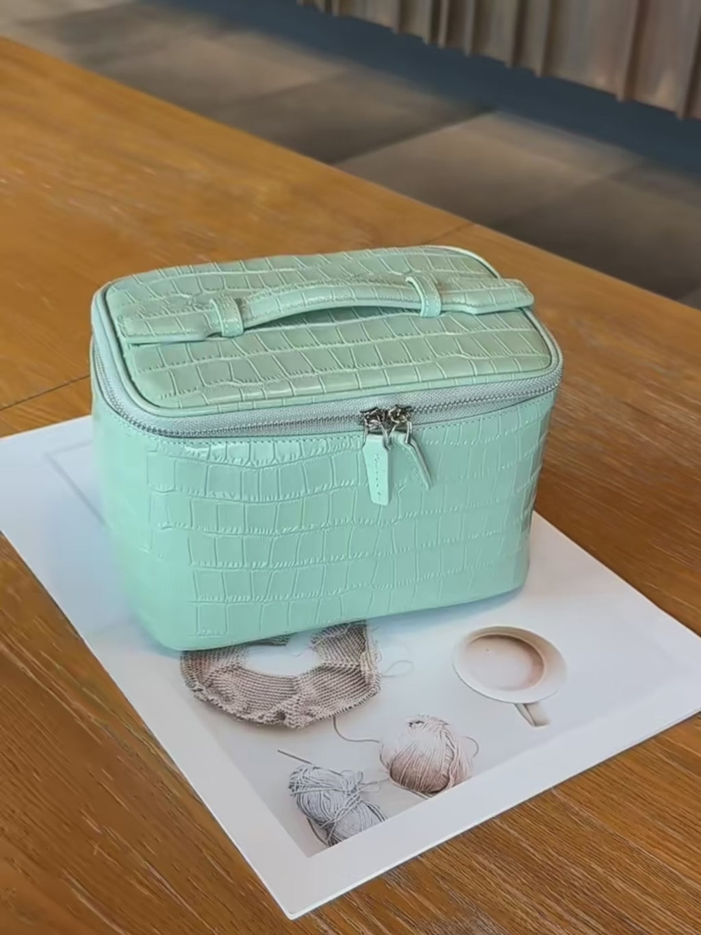 Medium Train Case