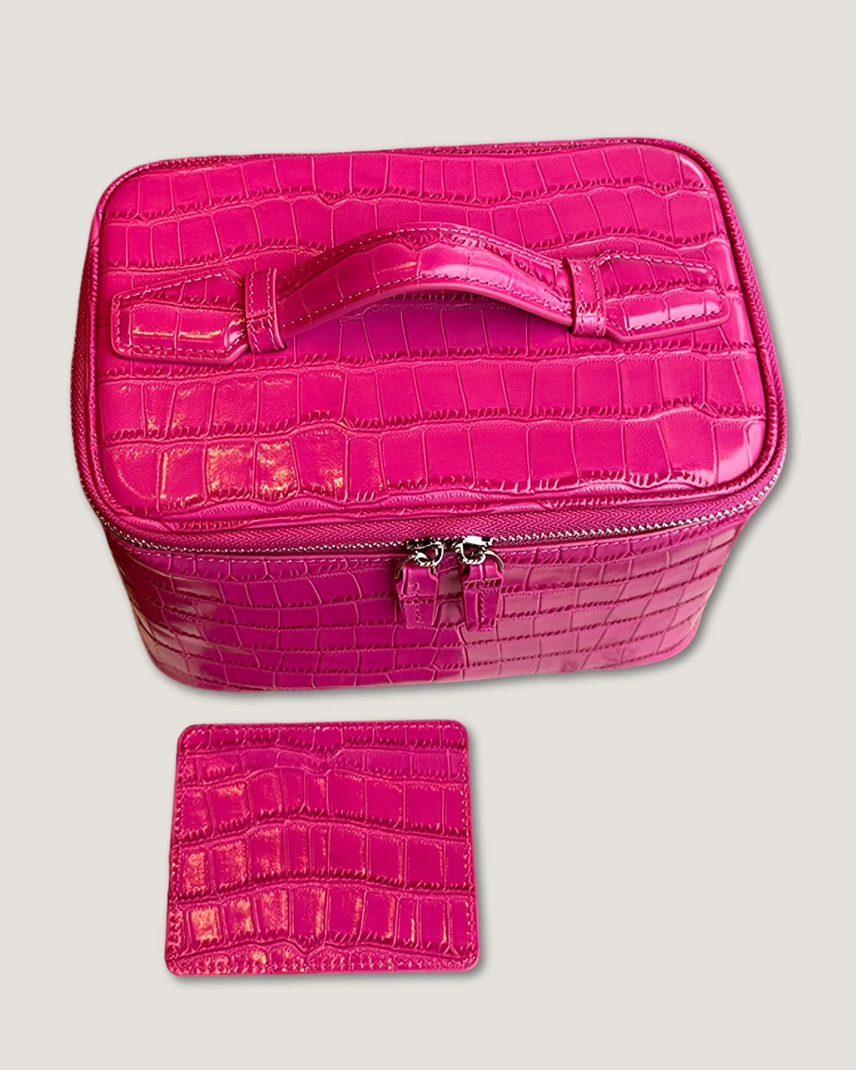 Medium Train Case