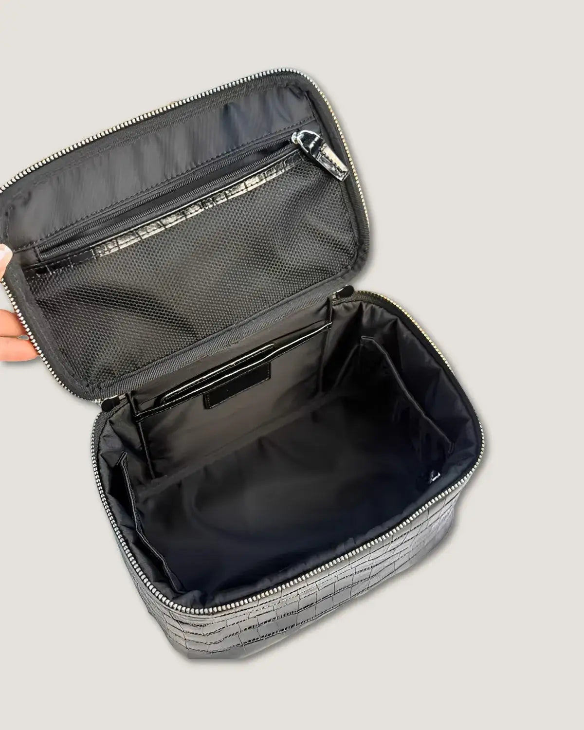 Medium Train Case