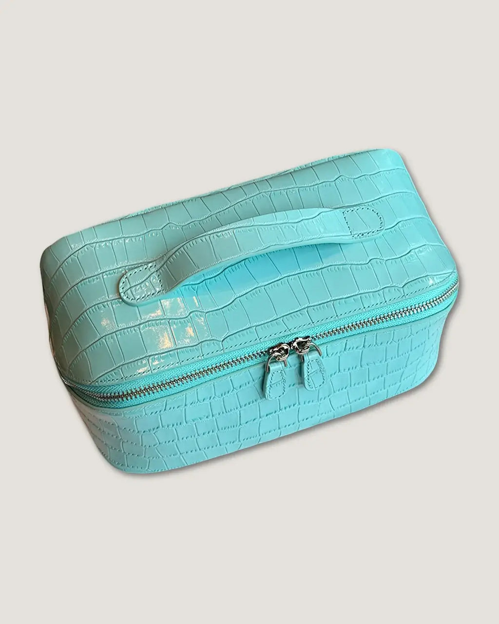 Layflat leather vanity bag