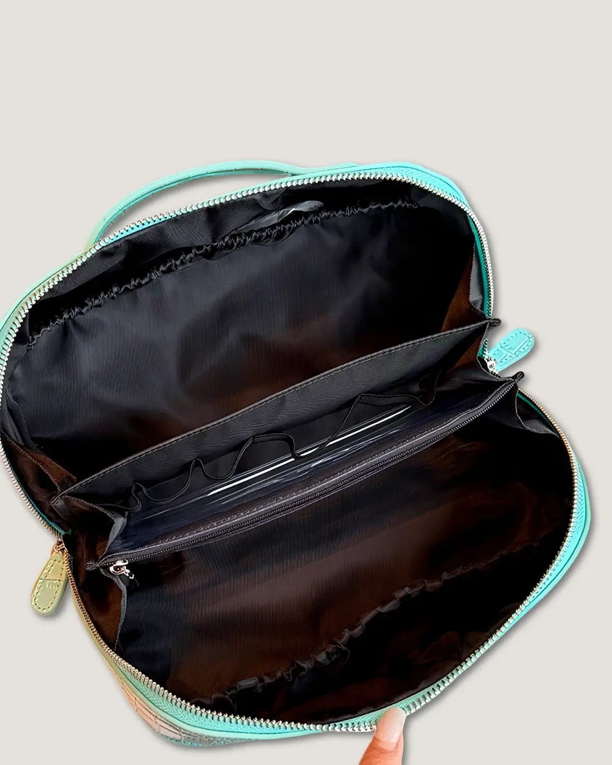 Layflat leather vanity bag
