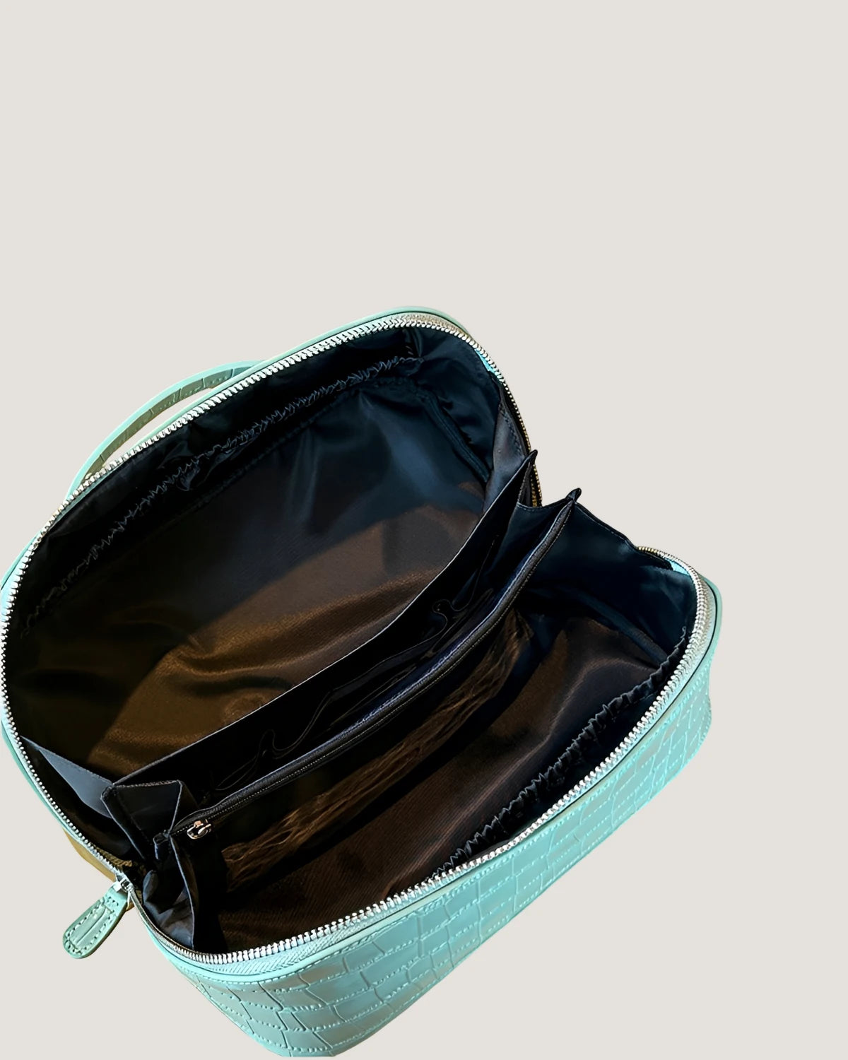Layflat leather vanity bag