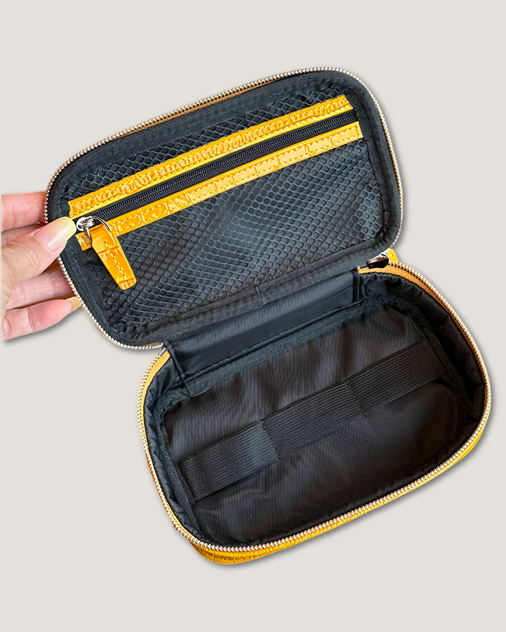 Rectangular makeup bag