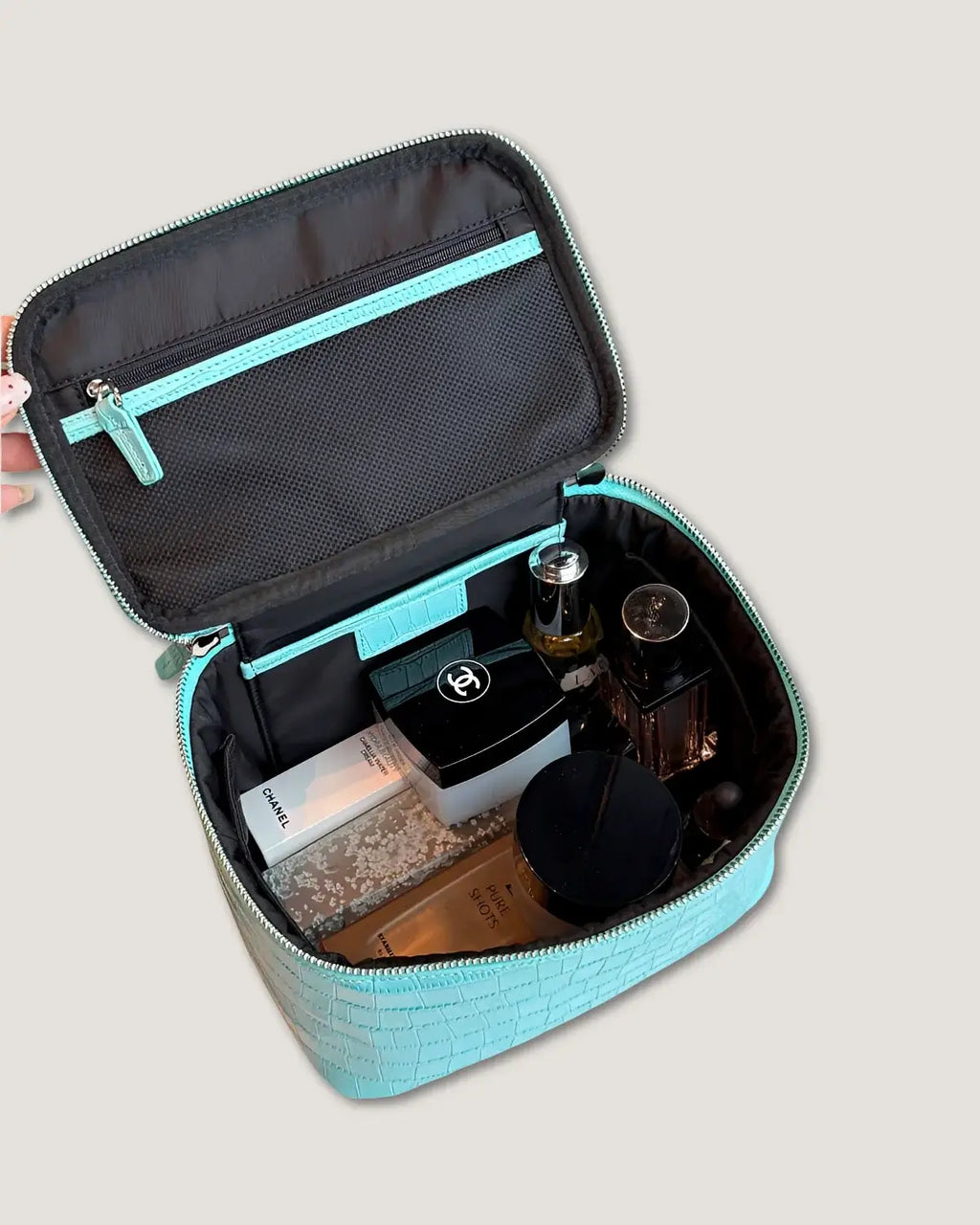 Medium Train Case
