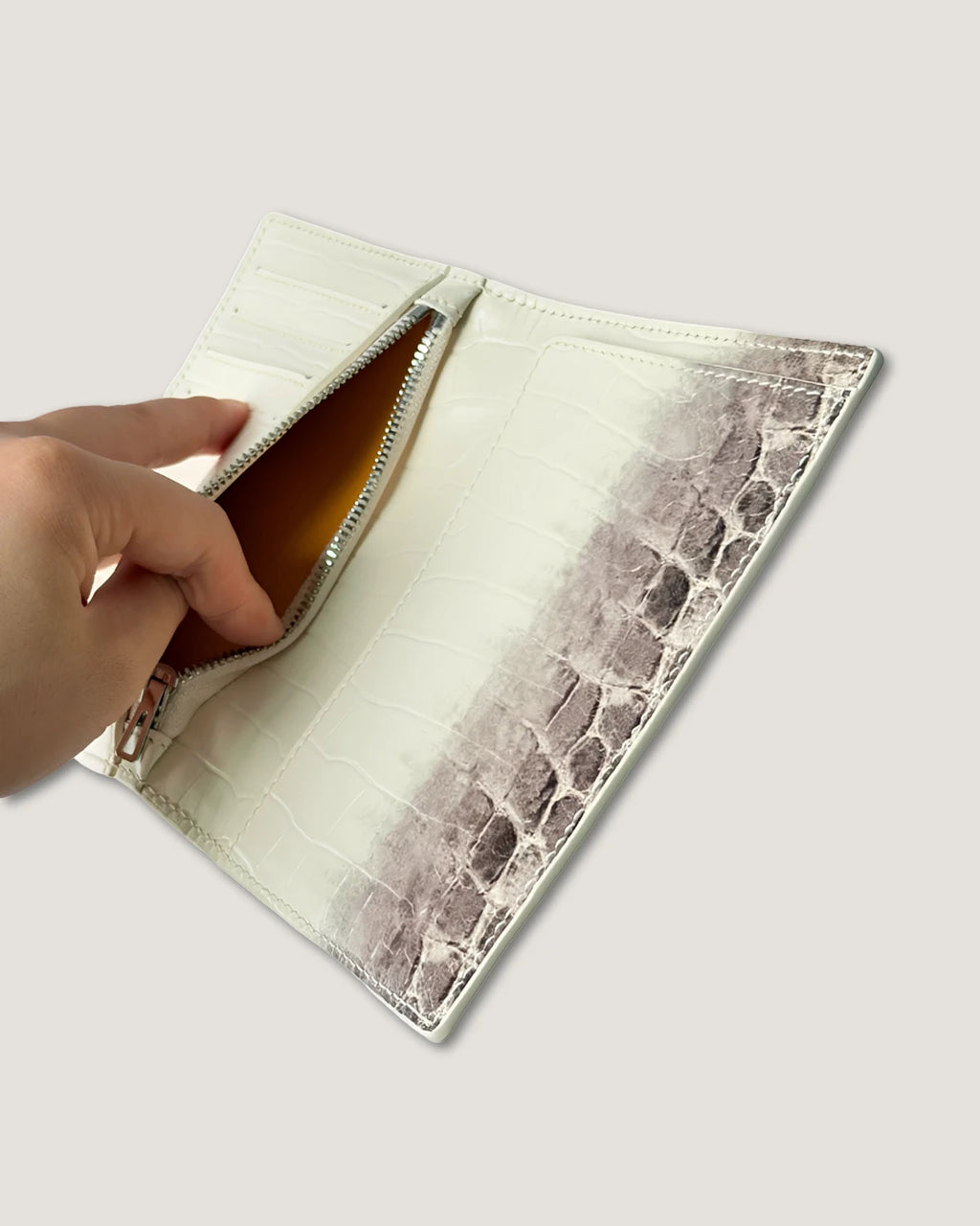 Minimalist Portable Passport Holder