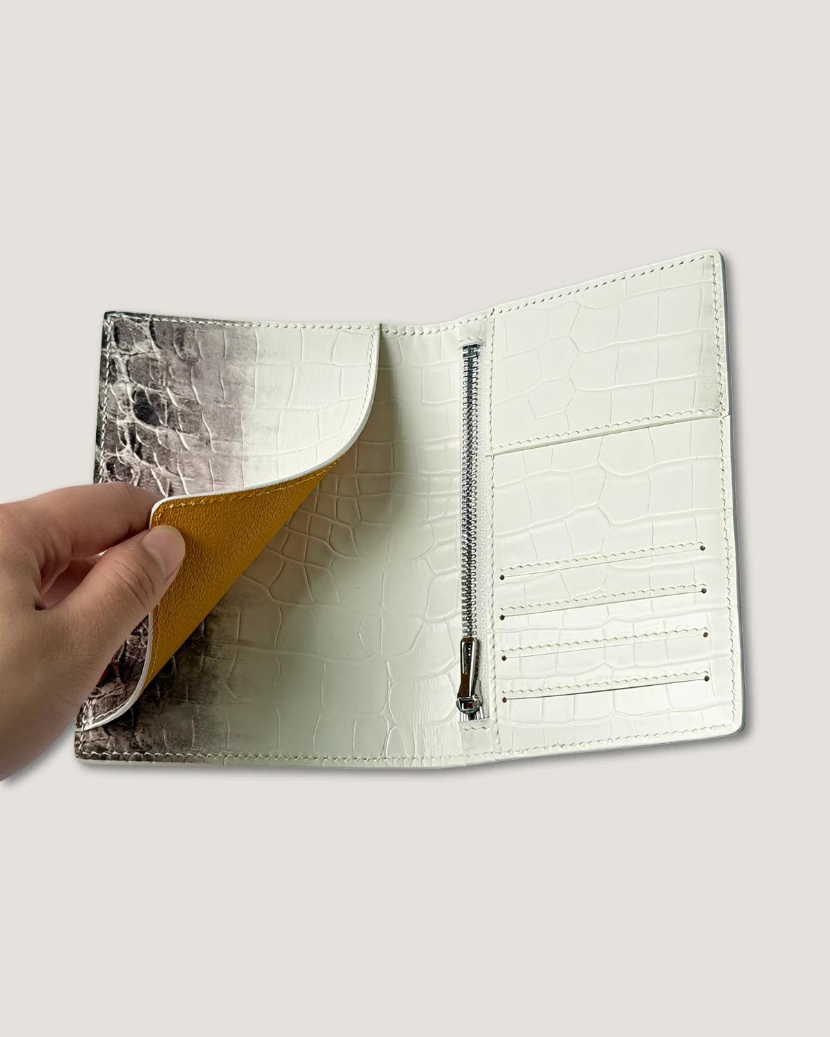 Minimalist Portable Passport Holder